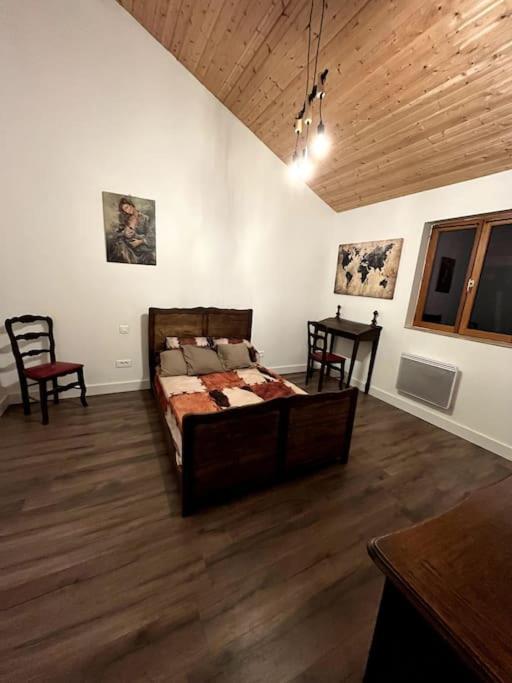 Willa Chez Mamie LʼIsle-Jourdain Zewnętrze zdjęcie