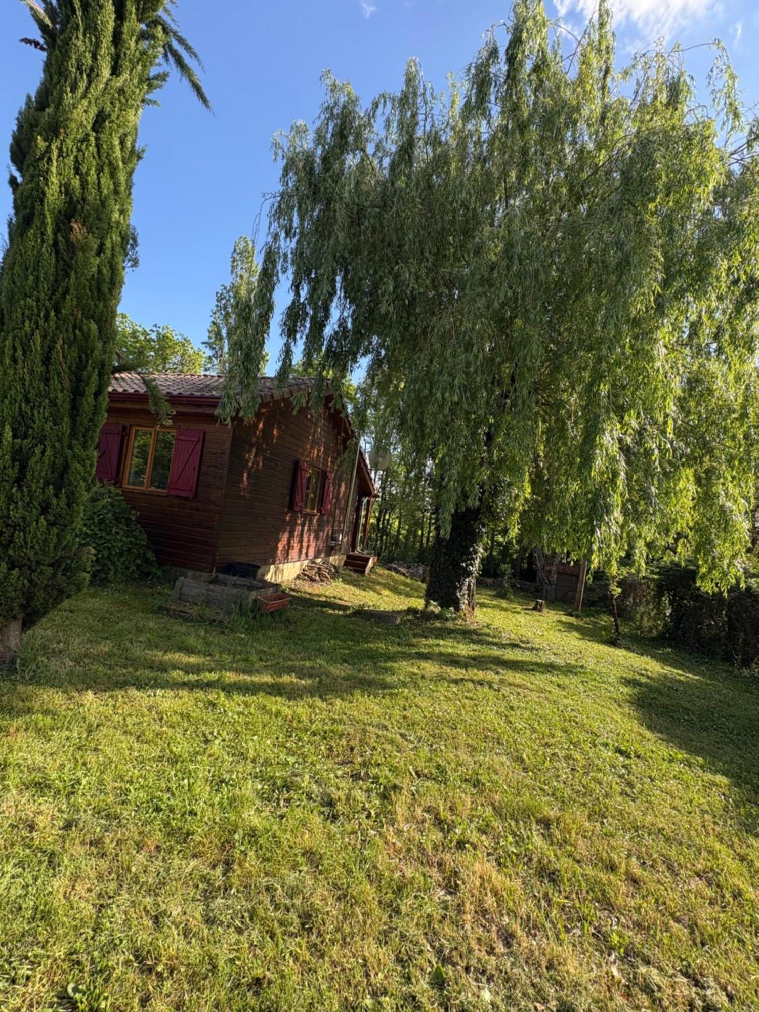 Willa Chez Mamie LʼIsle-Jourdain Zewnętrze zdjęcie